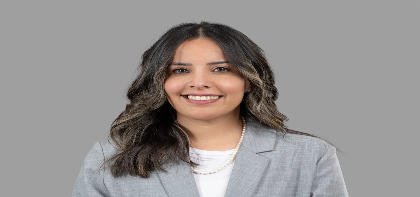 السيدة / نورة الصانع رئيس أول إدارة الاستثمارات العقارية في "إنفست جي بي " 