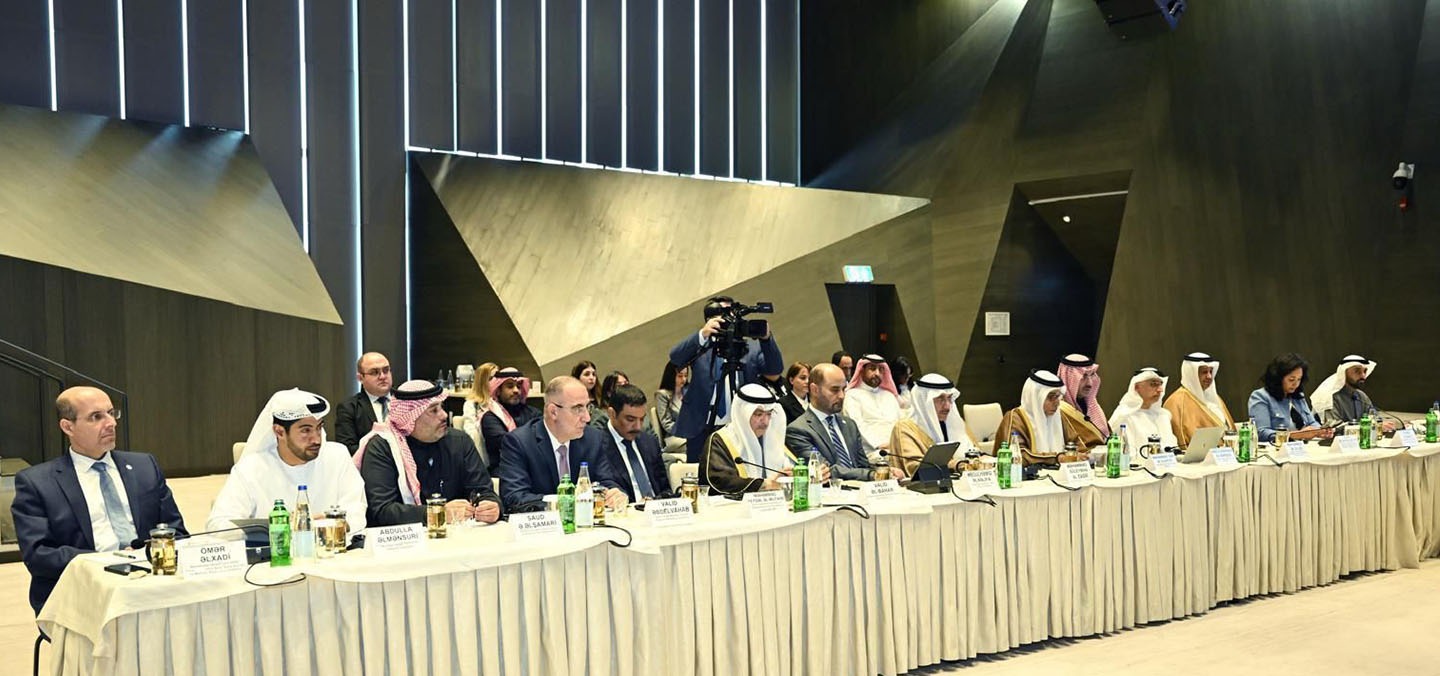 مجموعة التنسيق العربية وحكومة أذربيجان تعززان الشراكة الاستراتيجية من أجل التنمية